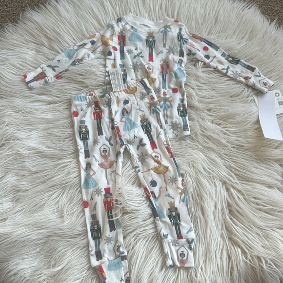 NWT carters nutcracker pajamas - Picture 2 of 4